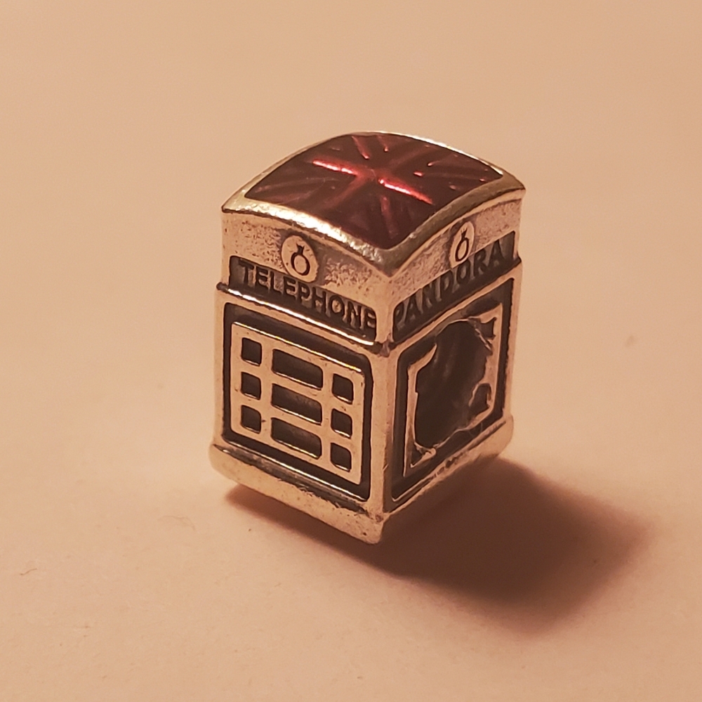 Pandora London Calling Charm